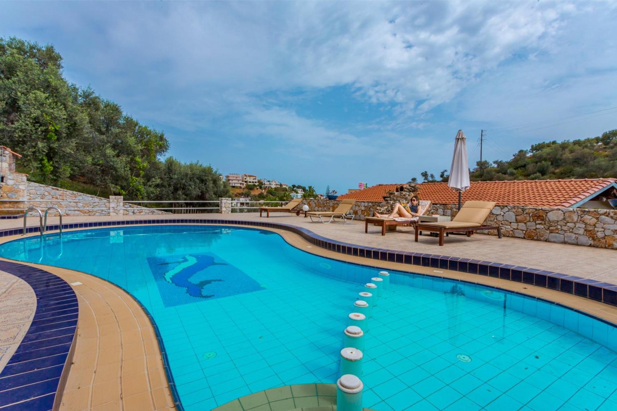 Zen Serenity Retreat With Great Outdoors, Pool & Parking Aptera Exterior photo